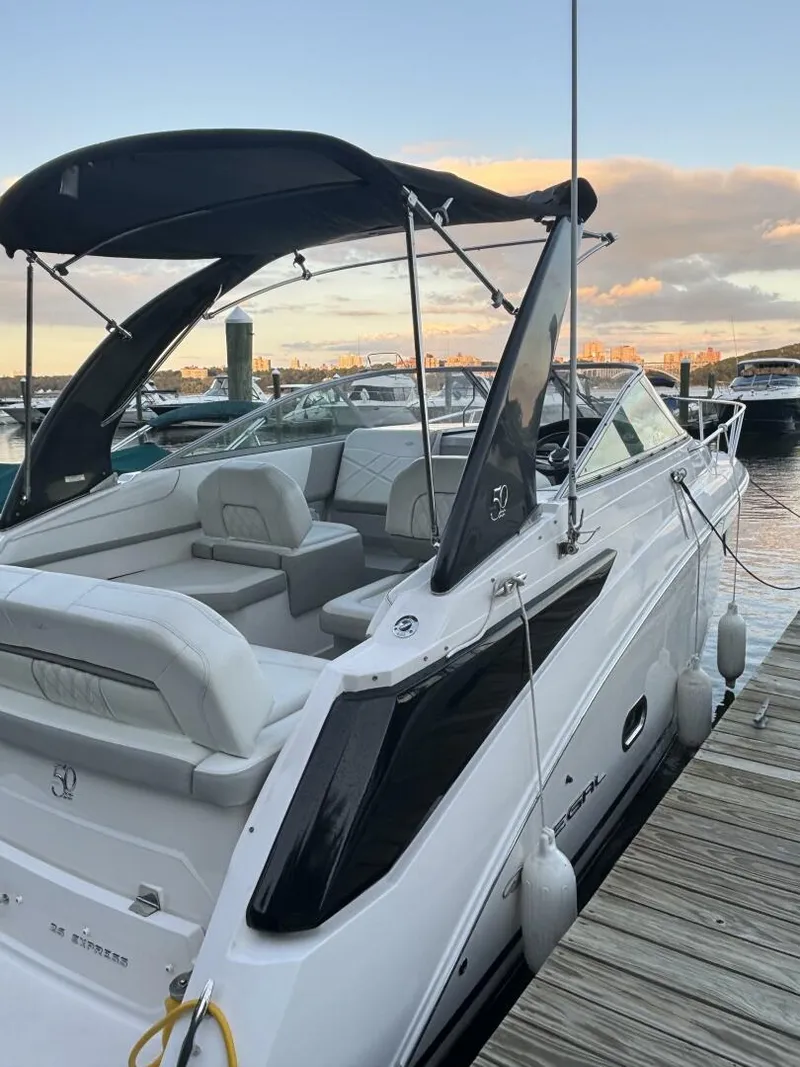 Slide: The Image of Regal 26 Express 2021 - 5683974