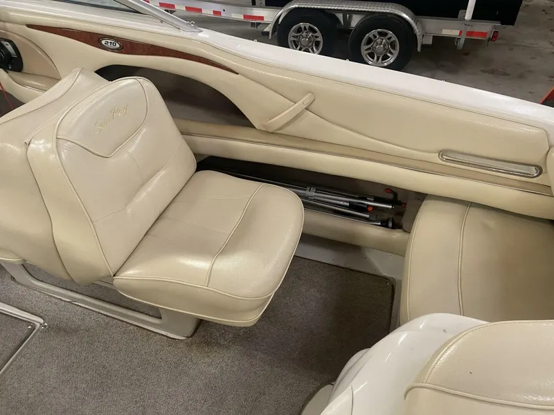 Slide: The Image of Sea Ray 210 Bow Rider 2000 - 5684053