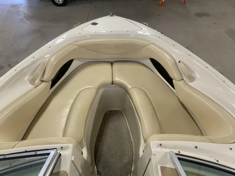 Slide: The Image of Sea Ray 210 Bow Rider 2000 - 5684071