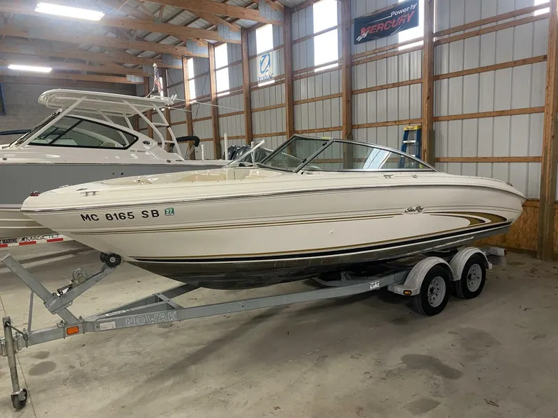 Slide: The Image of Sea Ray 210 Bow Rider 2000 - 5684063