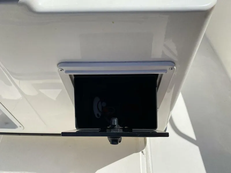 Slide: The Image of Boston Whaler 18 Dauntless 1998 - 5684279