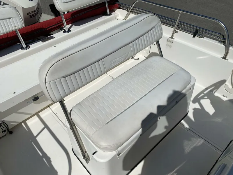 Slide: The Image of Boston Whaler 18 Dauntless 1998 - 5684280