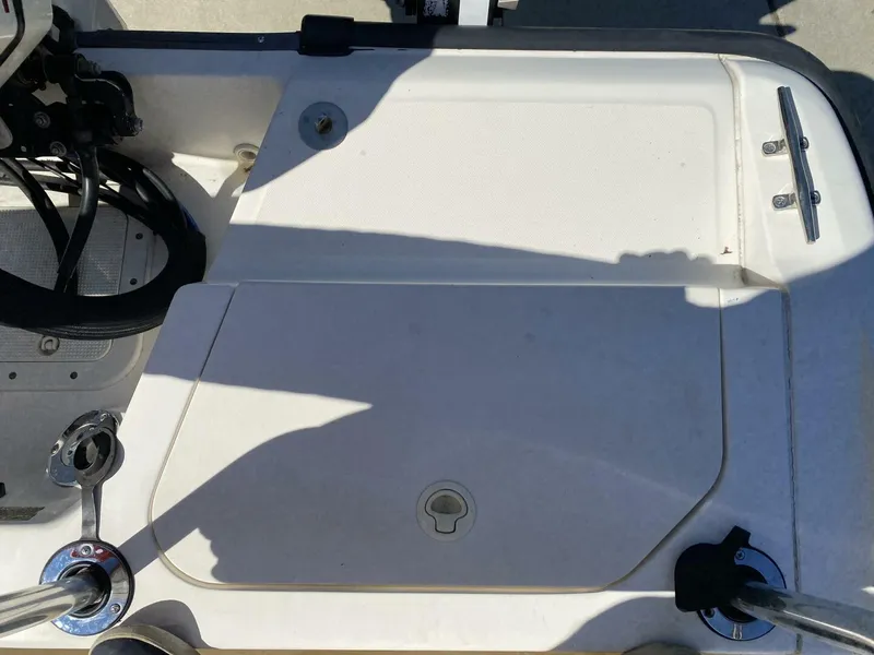 Slide: The Image of Boston Whaler 18 Dauntless 1998 - 5684290