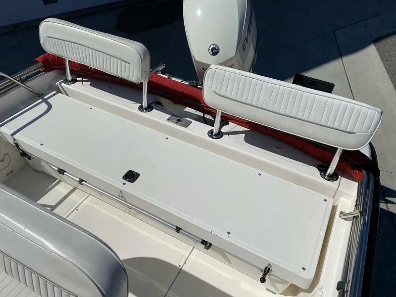 Slide: The Image of Boston Whaler 18 Dauntless 1998 - 5684307