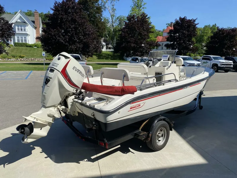 Slide: The Image of Boston Whaler 18 Dauntless 1998 - 5684304