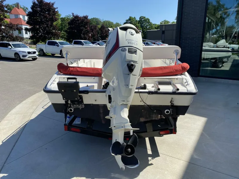 Slide: The Image of Boston Whaler 18 Dauntless 1998 - 5684305