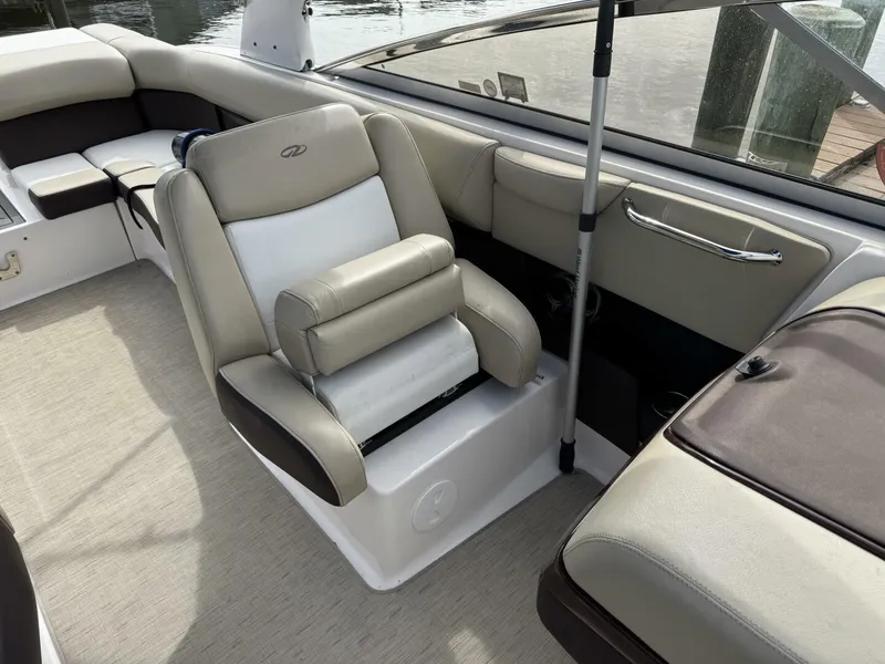 Slide: The Image of Regal 2700 Bowrider 2015 - 5684461