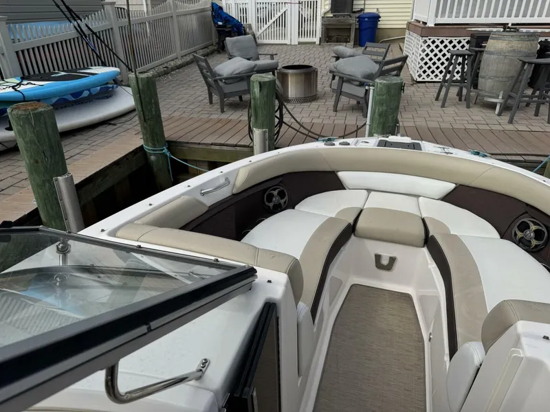 Slide: The Image of Regal 2700 Bowrider 2015 - 5684454