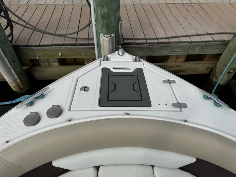 Slide: The Image of Regal 2700 Bowrider 2015 - 5684457