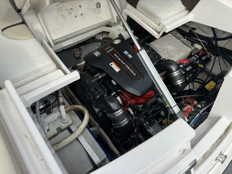 Slide: The Image of Regal 2700 Bowrider 2015 - 5684469