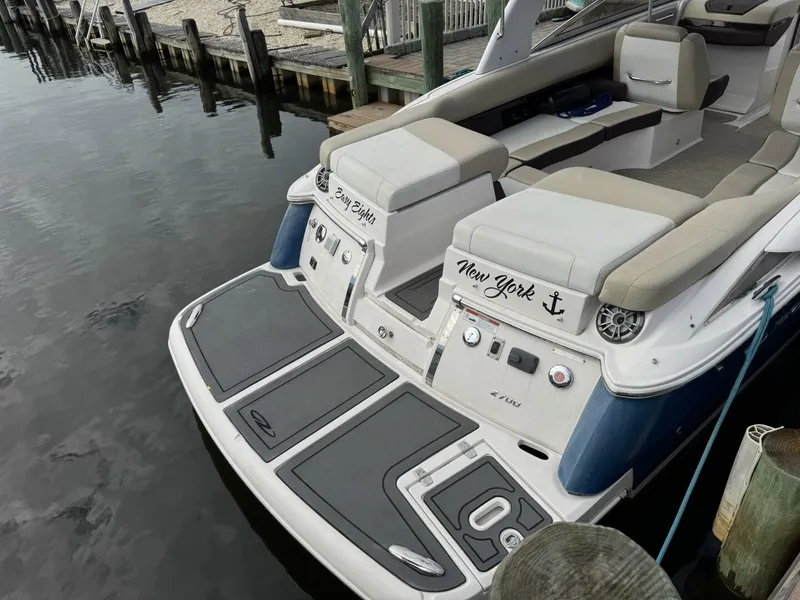 Slide: The Image of Regal 2700 Bowrider 2015 - 5684448