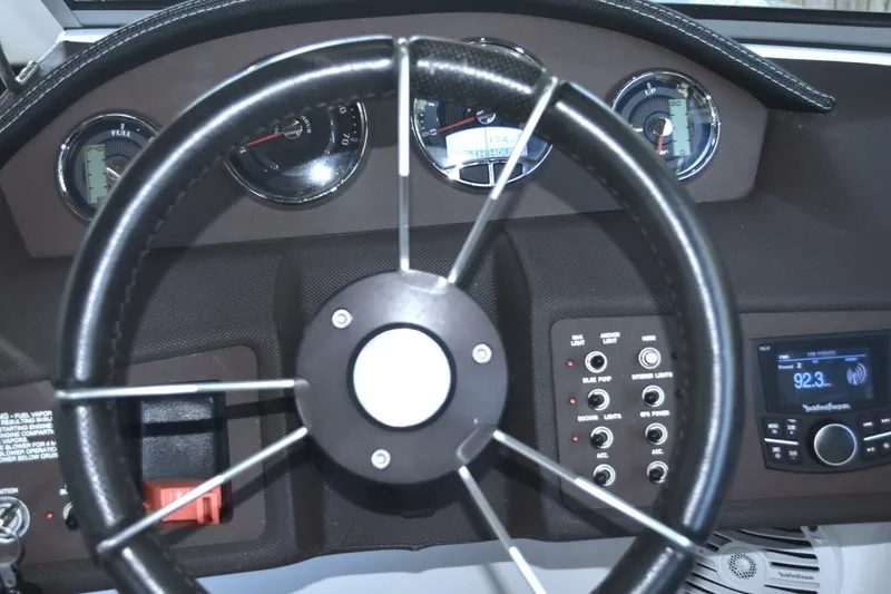 Slide: The Image of Cobalt 200S 2017 - 5684559