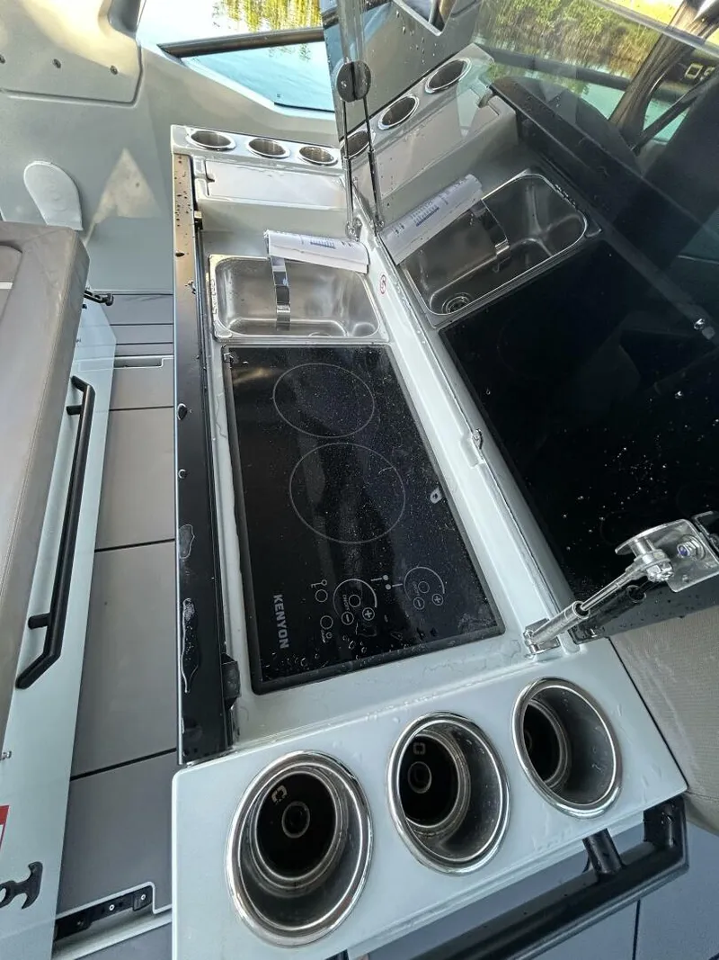 Slide: The Image of Saxdor 320 GTO 2022 - 5767071