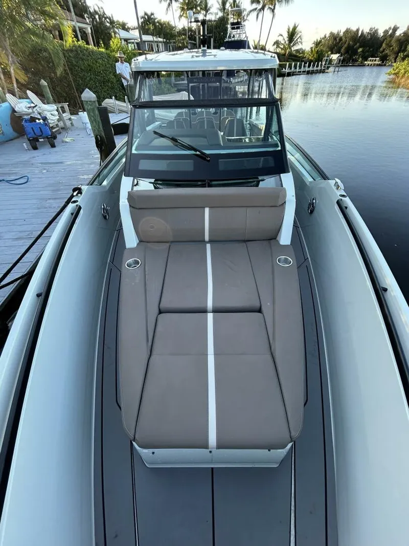 Slide: The Image of Saxdor 320 GTO 2022 - 5767064