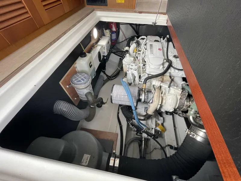 Slide: The Image of Beneteau Swift Trawler 35- Flybridge 2018 - 5685024