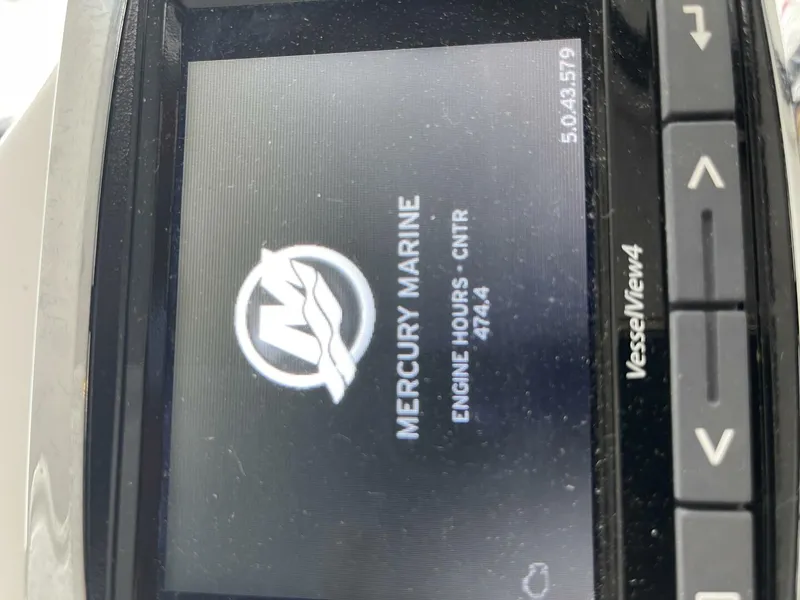 Slide: The Image of Beneteau Swift Trawler 35- Flybridge 2018 - 5685050