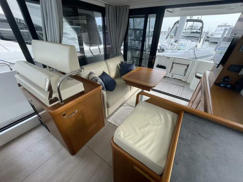 Slide: The Image of Beneteau Swift Trawler 35- Flybridge 2018 - 5684886