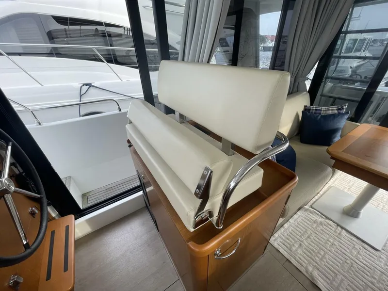 Slide: The Image of Beneteau Swift Trawler 35- Flybridge 2018 - 5684889