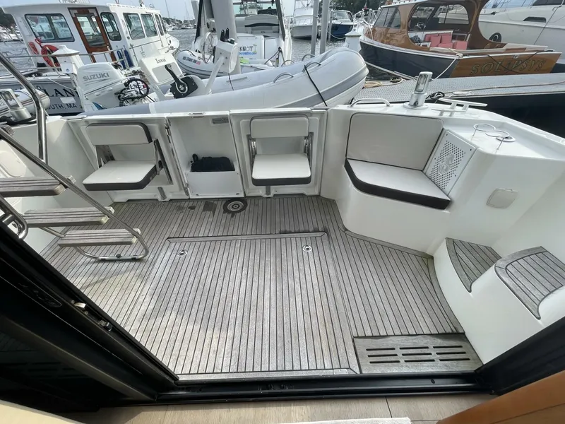 Slide: The Image of Beneteau Swift Trawler 35- Flybridge 2018 - 5684893