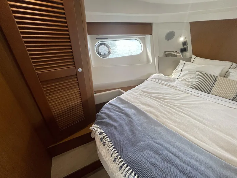Slide: The Image of Beneteau Swift Trawler 35- Flybridge 2018 - 5684907