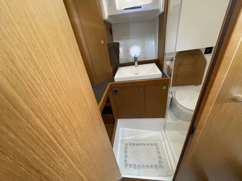 Slide: The Image of Beneteau Swift Trawler 35- Flybridge 2018 - 5684923