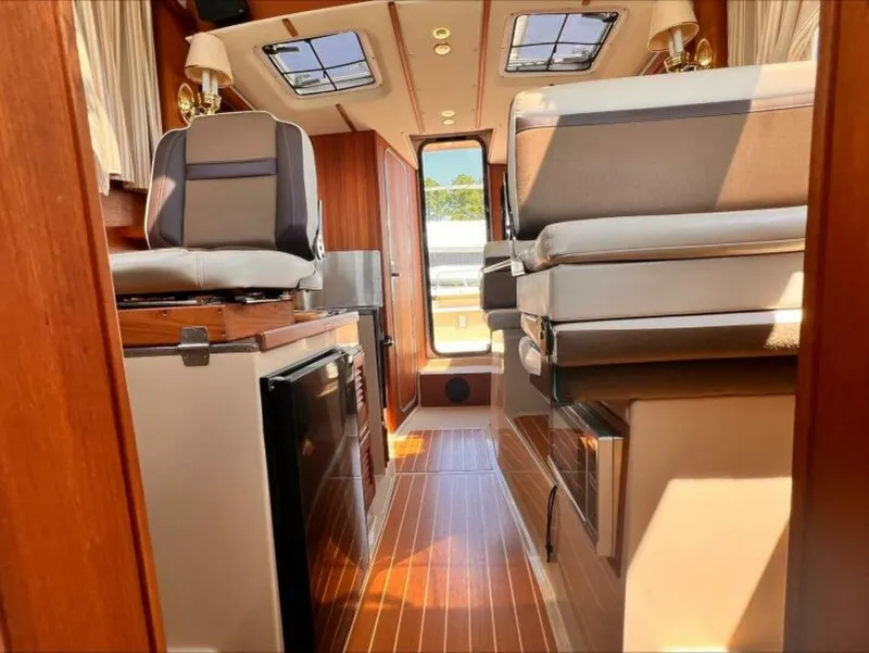 Slide: The Image of Ranger Tug R-27 2015 - 5684723