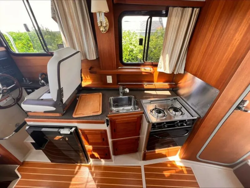 Slide: The Image of Ranger Tug R-27 2015 - 5684726