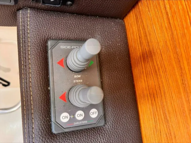 Slide: The Image of Helm Bow/stern thruster controls - 5684755