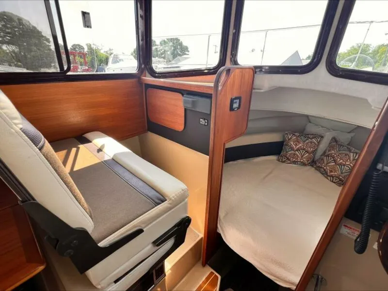 Slide: The Image of Ranger Tug R-27 2015 - 5684759