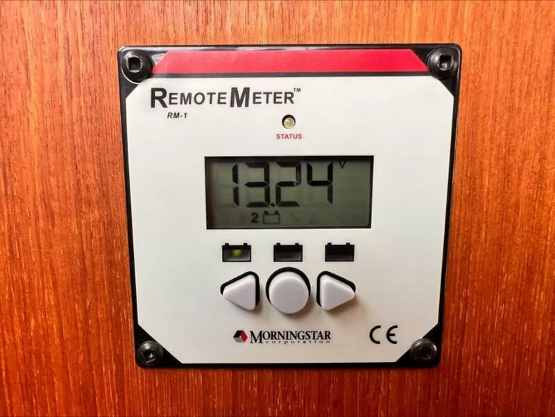 Slide: The Image of Forward cabin entrance Battery monitor - 5684764