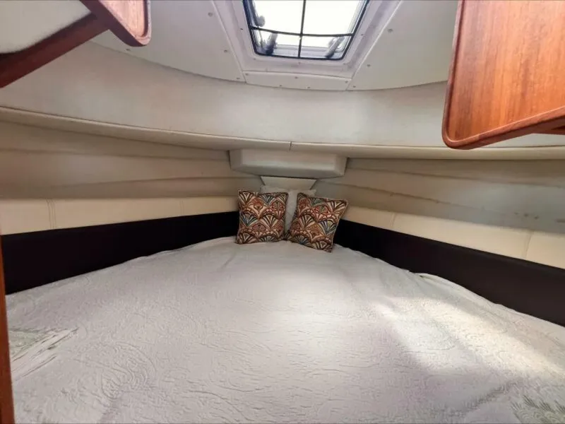 Slide: The Image of Forward cabin Opening hatch with removable screen
 - 5684766