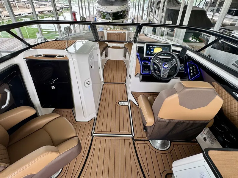 Slide: The Image of Yamaha 252 SD 2024 - 5685457