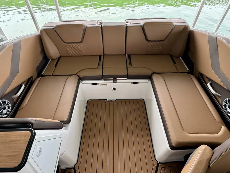 Slide: The Image of Yamaha 252 SD 2024 - 5685489