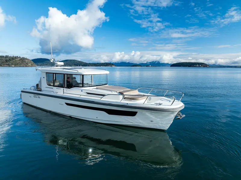 The Image of Nimbus C11 2021 - 5686073