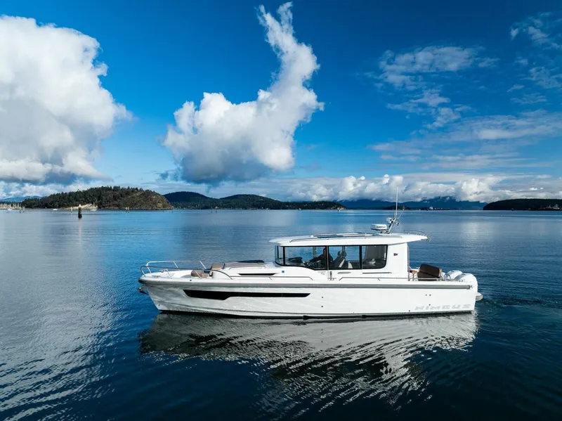 Slide: The Image of Nimbus C11 2021 - 5685819