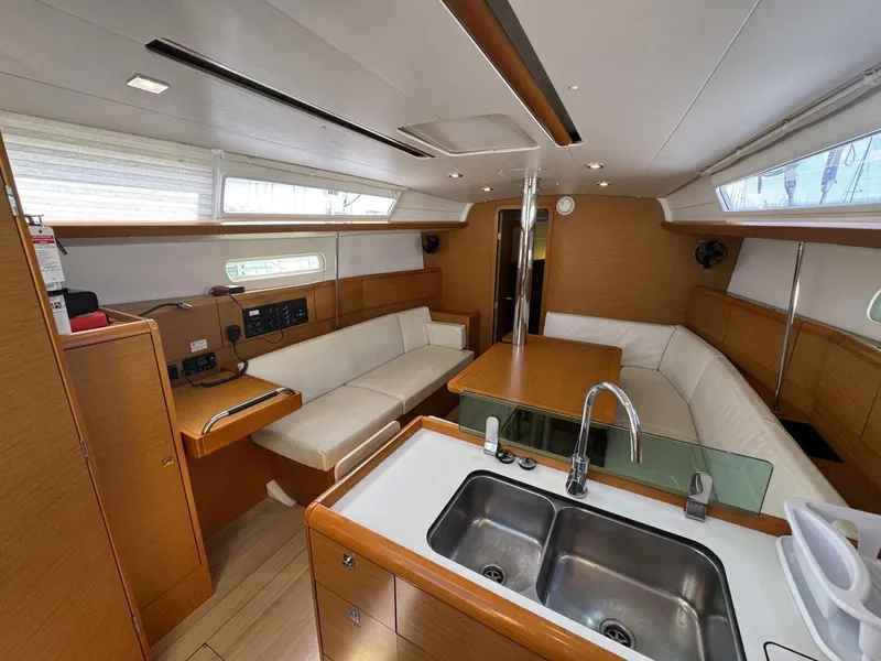 Slide: The Image of Jeanneau Sun Odyssey 389 2018 - 5895663