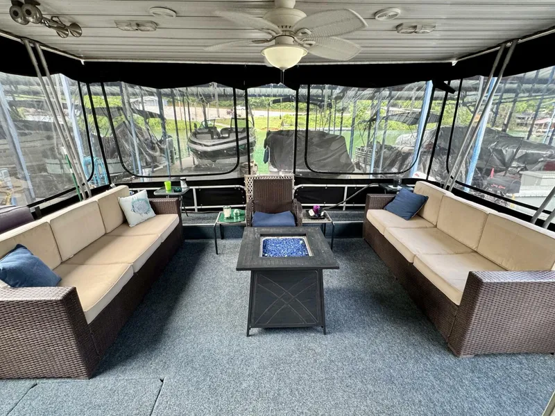 Slide: The Image of Aqua Chalet 16 x 68 Widebody 1999 - 5686269