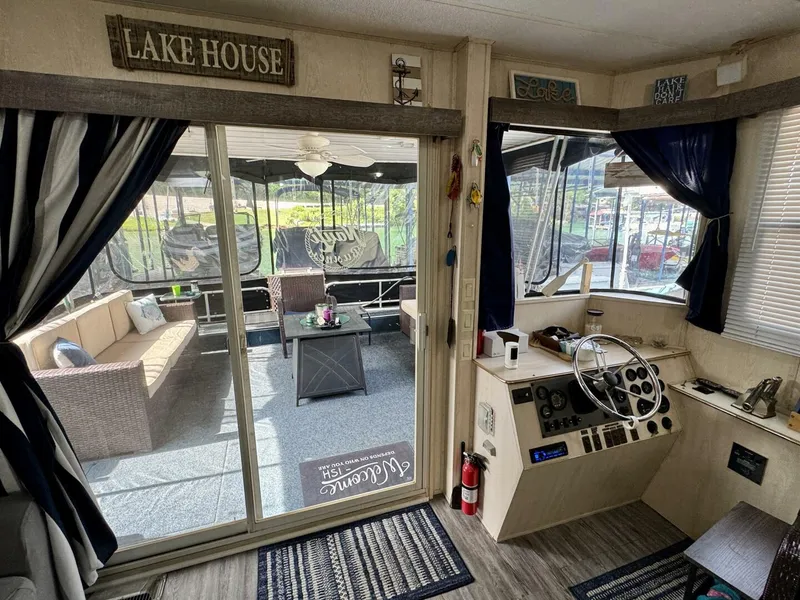 Slide: The Image of Aqua Chalet 16 x 68 Widebody 1999 - 5686270