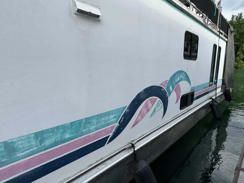 Slide: The Image of Aqua Chalet 16 x 68 Widebody 1999 - 5686373