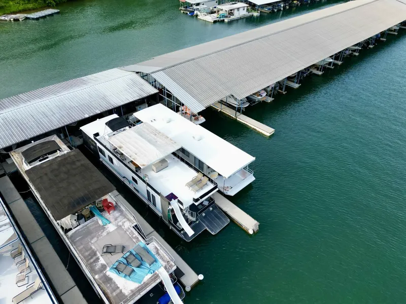 Slide: The Image of Aqua Chalet 16 x 68 Widebody 1999 - 5686393