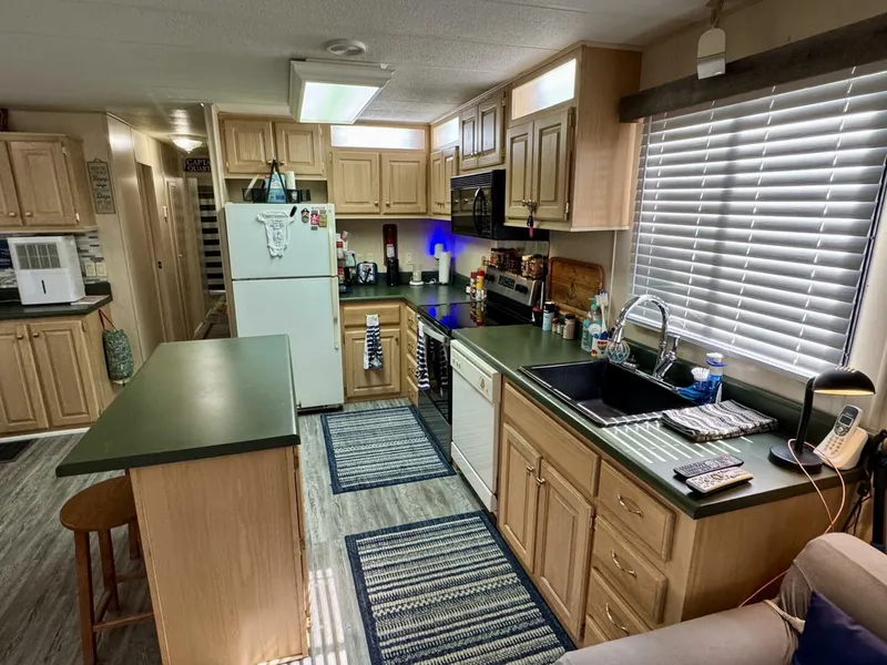 Slide: The Image of Aqua Chalet 16 x 68 Widebody 1999 - 5686280