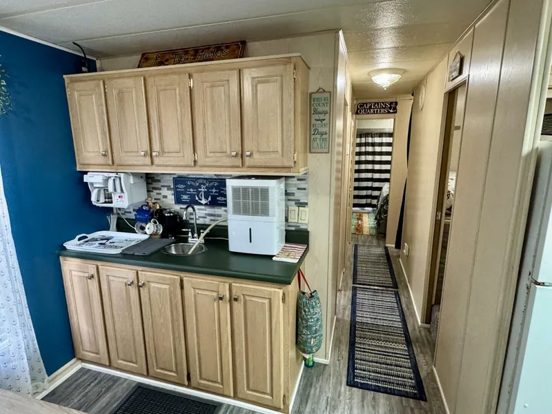 Slide: The Image of Aqua Chalet 16 x 68 Widebody 1999 - 5686290