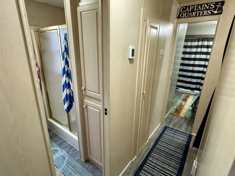 Slide: The Image of Aqua Chalet 16 x 68 Widebody 1999 - 5686295