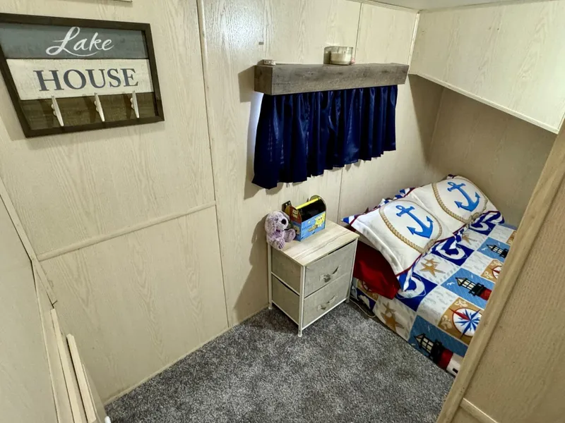 Slide: The Image of Aqua Chalet 16 x 68 Widebody 1999 - 5686303