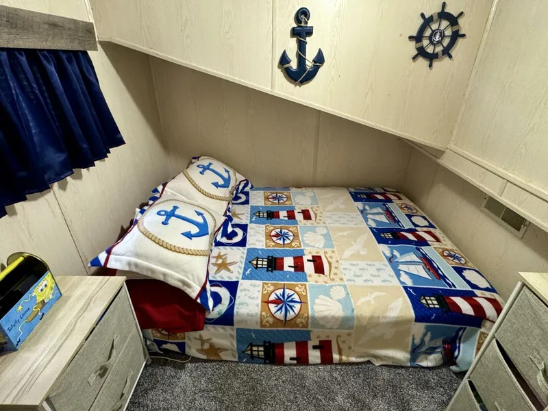 Slide: The Image of Aqua Chalet 16 x 68 Widebody 1999 - 5686305