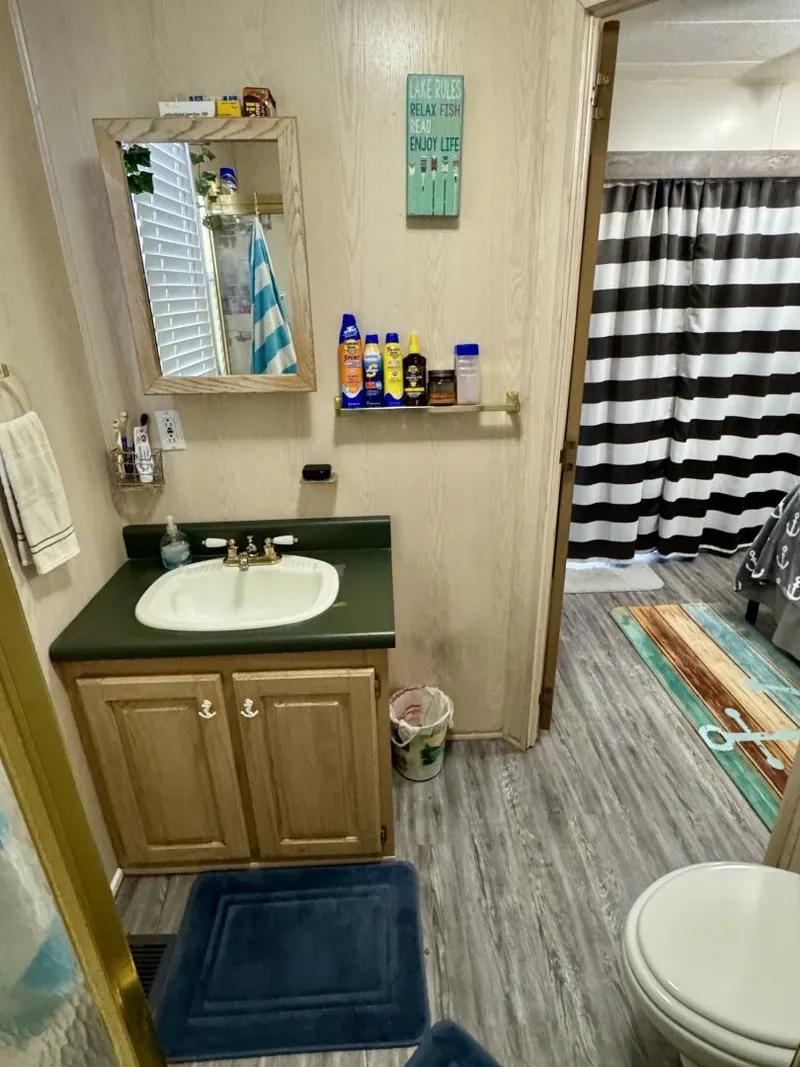 Slide: The Image of Aqua Chalet 16 x 68 Widebody 1999 - 5686317