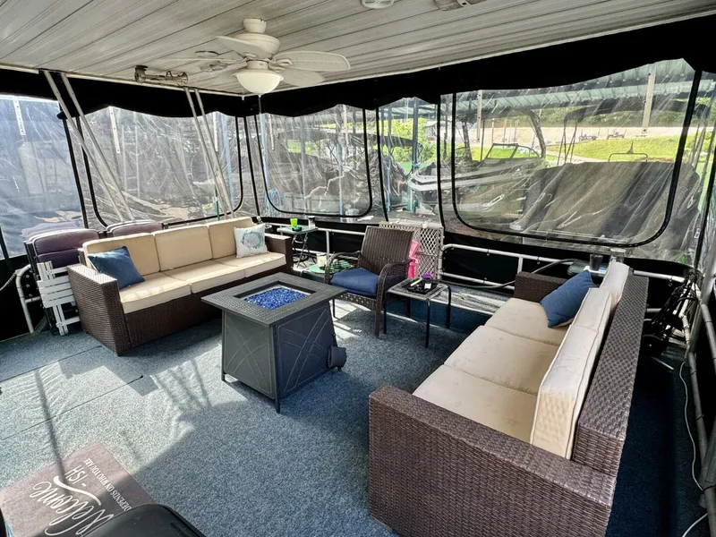 Slide: The Image of Aqua Chalet 16 x 68 Widebody 1999 - 5686265