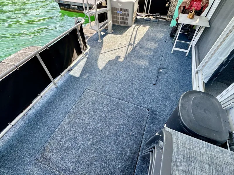 Slide: The Image of Aqua Chalet 16 x 68 Widebody 1999 - 5686322