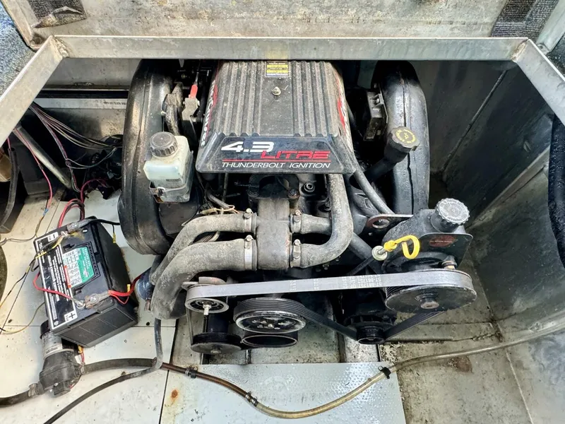 Slide: The Image of Aqua Chalet 16 x 68 Widebody 1999 - 5686330