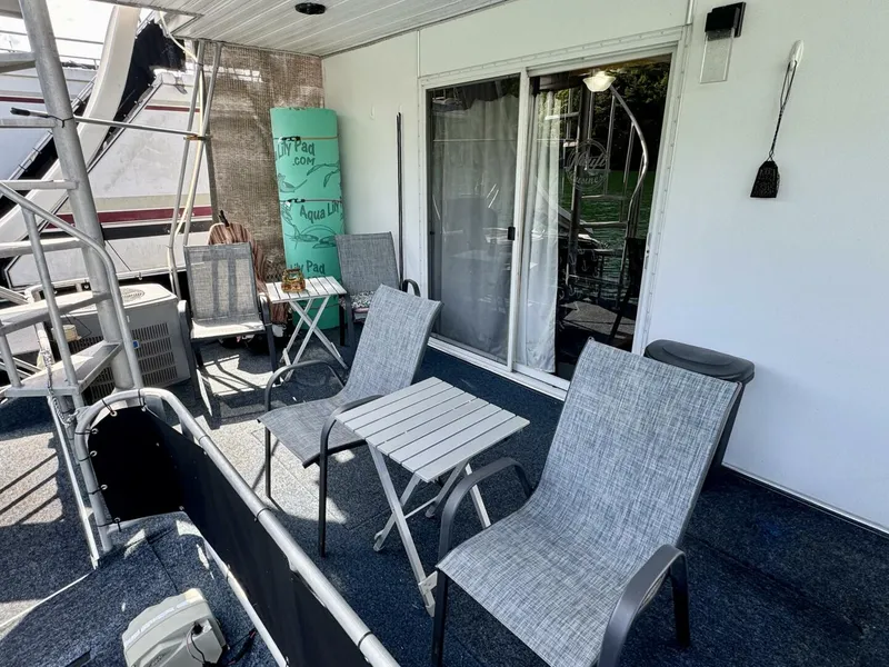 Slide: The Image of Aqua Chalet 16 x 68 Widebody 1999 - 5686333